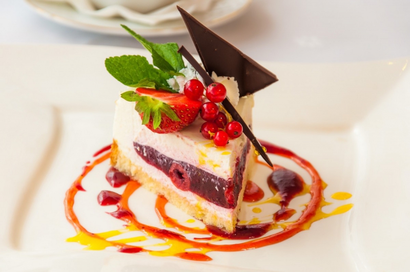 boulangerie-SERANON-min_the_cake_dessert_eating_bun_colorful_sweet_dish_taste_cake_with_cream-941034